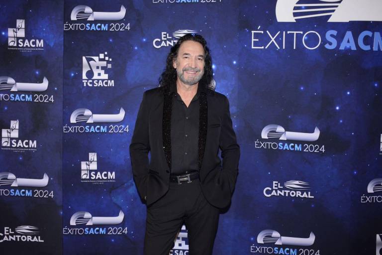 Recibe Marco Antonio Solís la ‘Presea Gran Maestro’