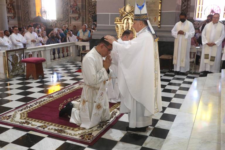 Nombran sacerdotes a dos nuevos siervos de Dios