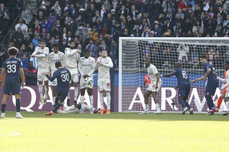 Mbappé y Messi salvan al PSG