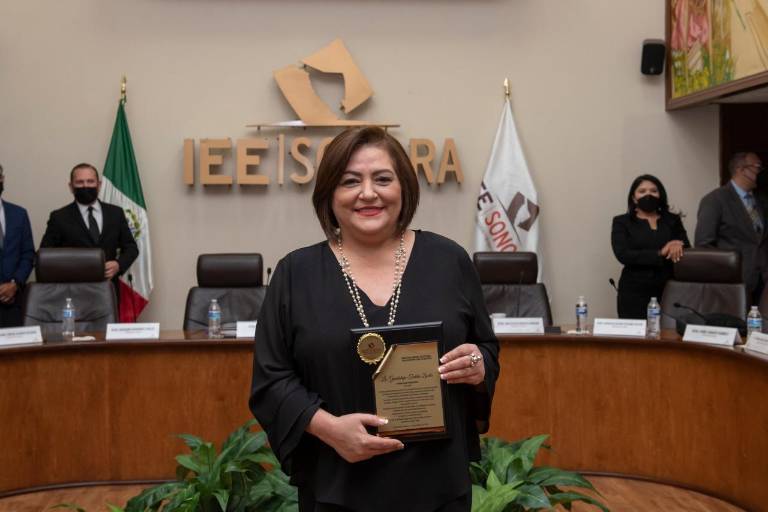 AMLO celebra que Guadalupe Taddei sea nueva presidenta del INE