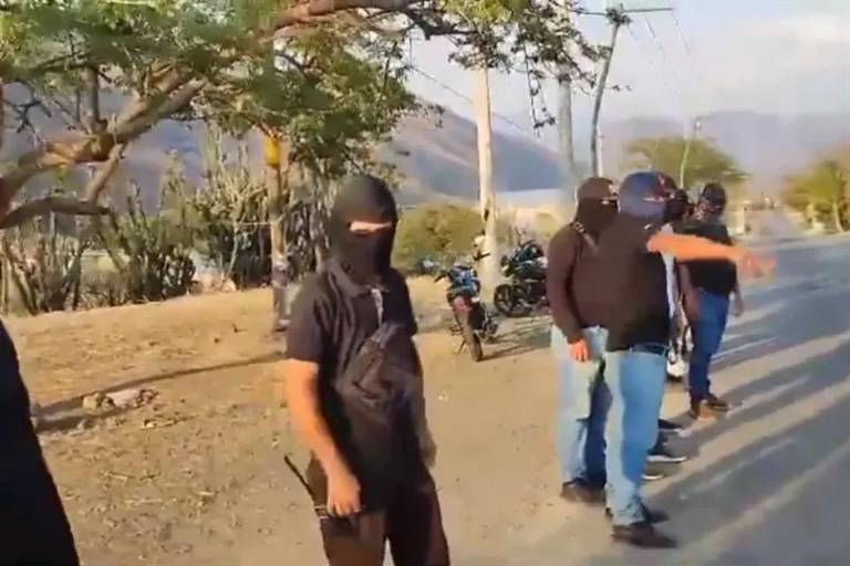 AMLO admite que buscó acuerdos con encapuchados en Chiapas