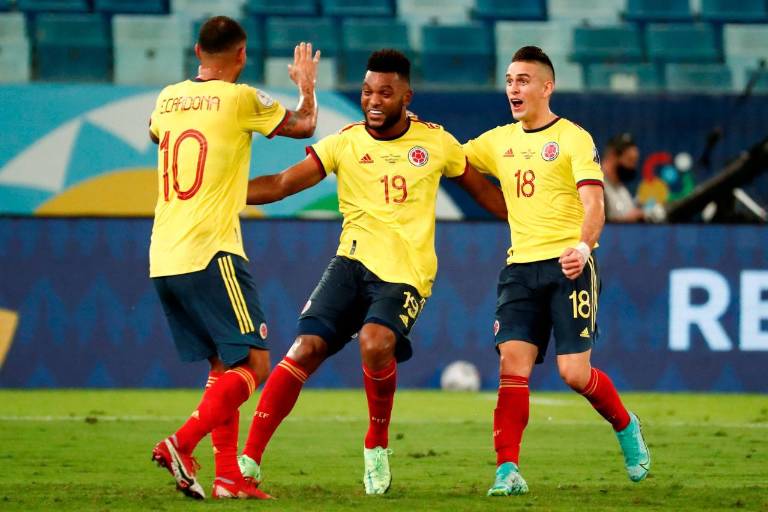 Edwin Cardona concreta golazo de Colombia, que así le ganó a Ecuador