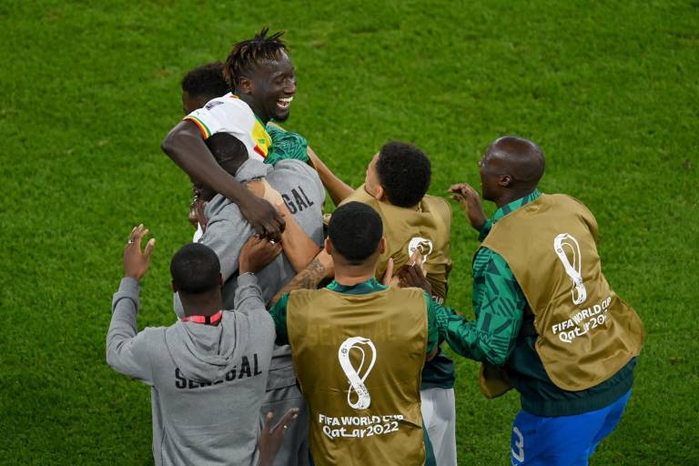 Senegal supera a Qatar y consigue su primer triunfo en el Mundial