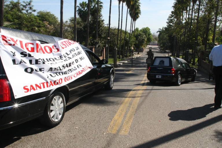 #PermisoParaMatar | En Sinaloa, la muerte a veces se viste de verde olivo
