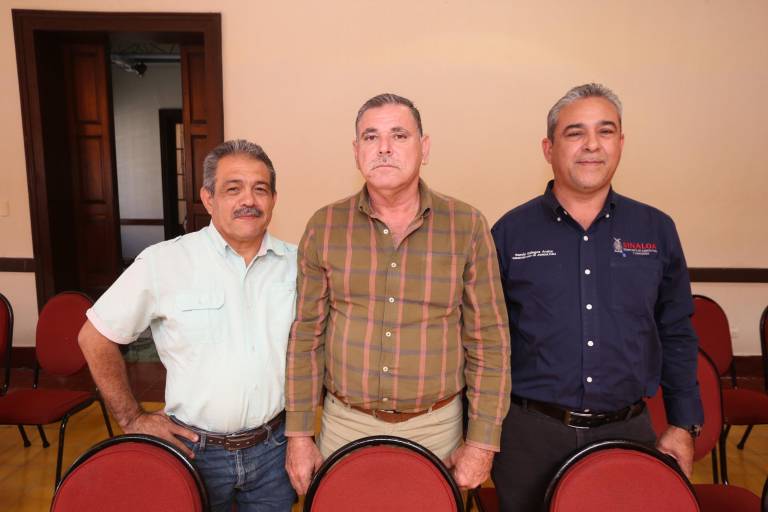 Reconoce El Colegio de Sinaloa a Miembros Eméritos