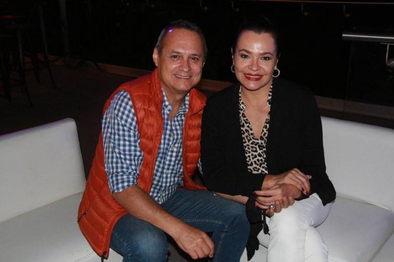 Carolina Ross deleita a los sinaloenses