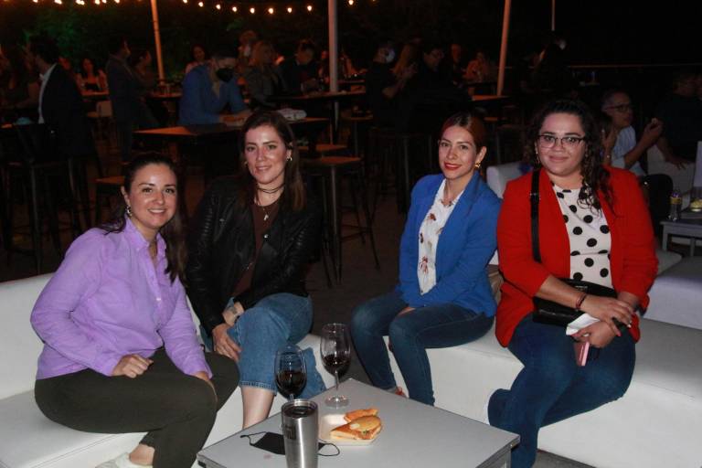 Carolina Ross deleita a los sinaloenses