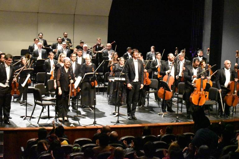 Celebra la OSSLA la llegada del Año Nuevo con magistral concierto