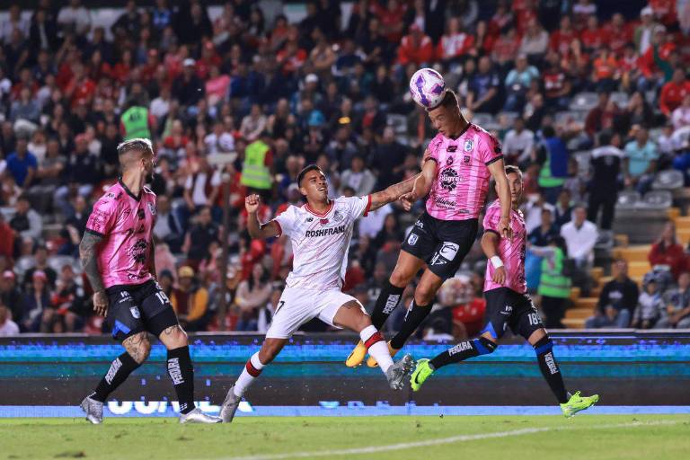 Victoria de Toluca contra Gallos en el arranque de la Jornada 12