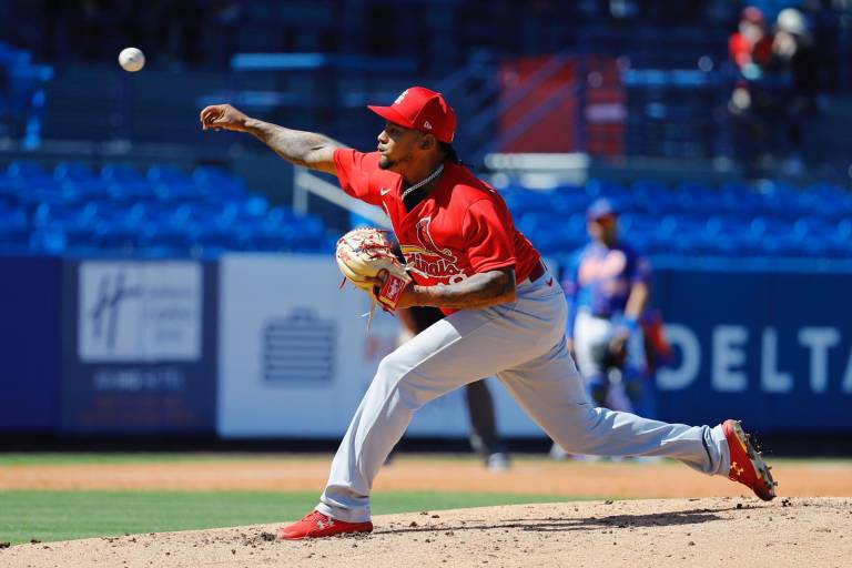 Carlos Martínez repuntó con tres innings en blanco para los Cardenales