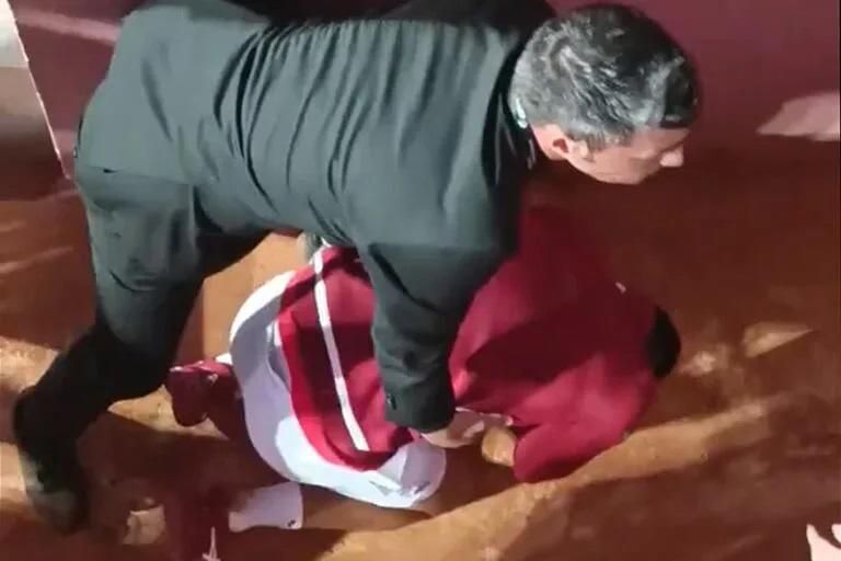 Novak Djokovic sufre un botellazo tras su partido en Roma