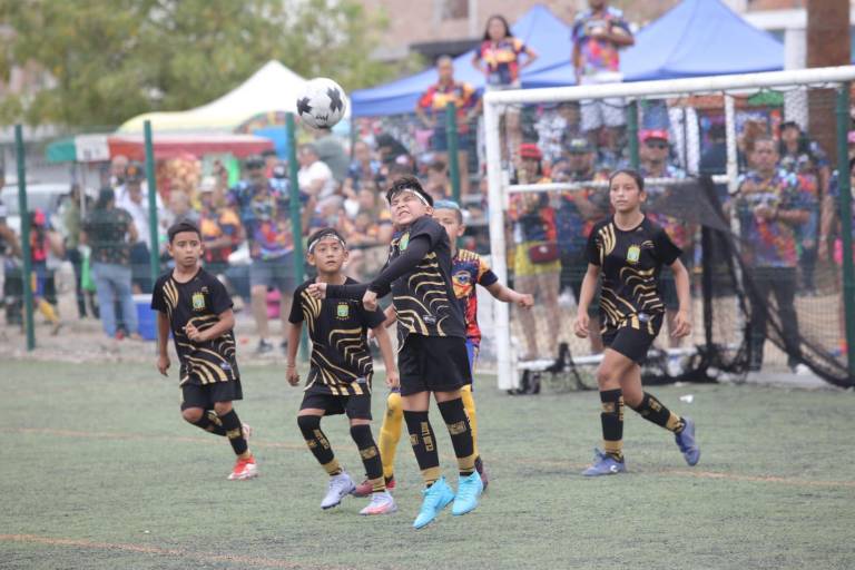 Academia Muralla hace valer la casa en la Copa Mazatlán de Futbol 7