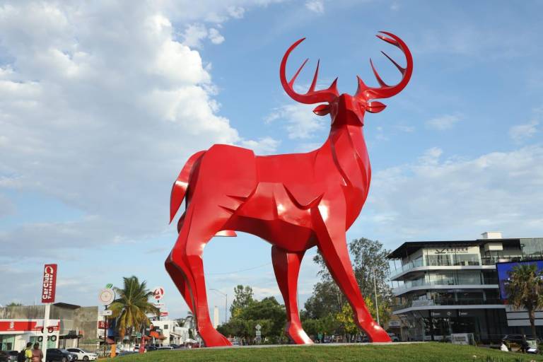 Inauguran nuevo monumento ‘El Gran Orgullo’, en Mazatlán