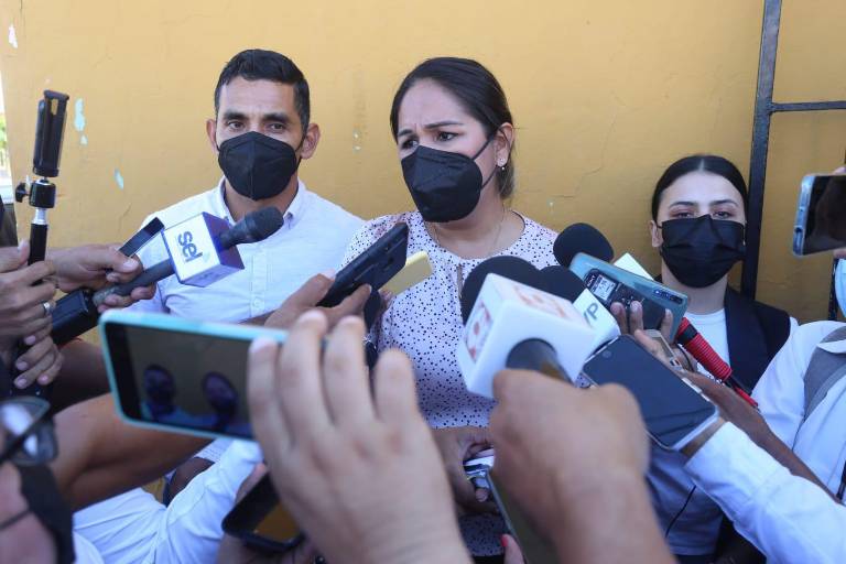 Regidores y nuevos funcionarios de Mazatlán exigen al ‘zar anticorrupción’ inicie entrega-recepción de dependencias