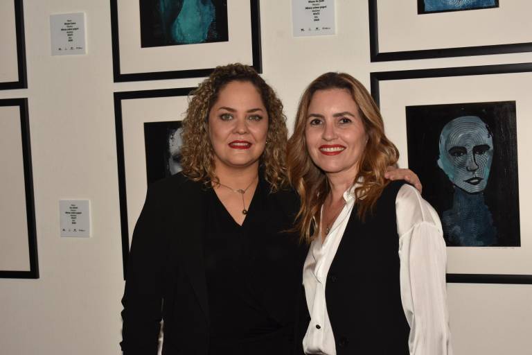 Disfrutan sinaloenses de una noche de galería en la exposición ‘Alma y Horizontes’