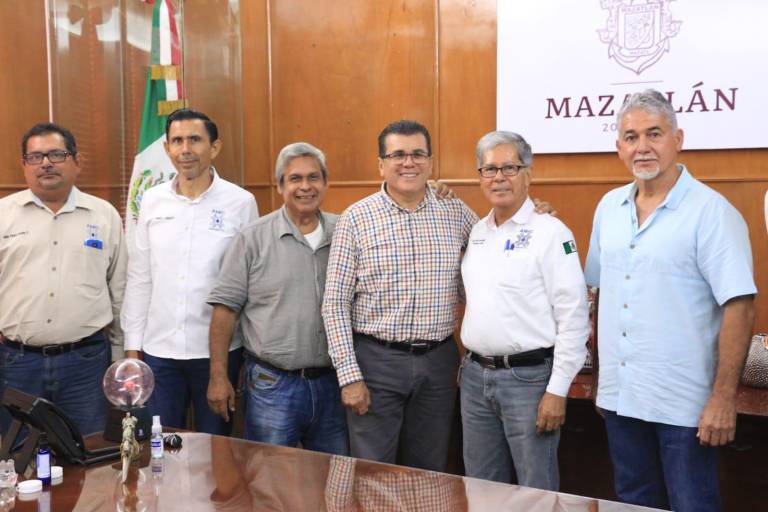 Están en malas condiciones los dos puentes de La Marina, alerta la AMIC