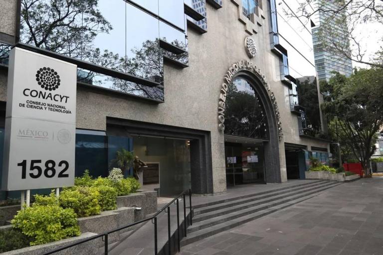 Cinco científicos denunciados por Conacyt libran cargos de delincuencia organizada y lavado de dinero