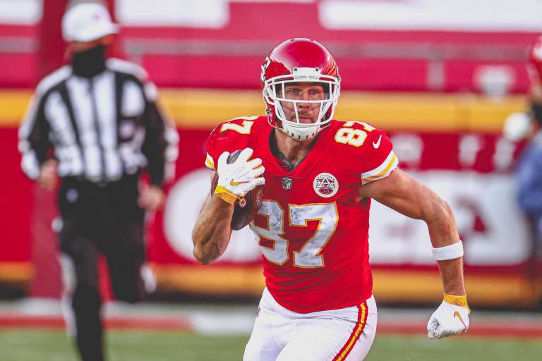 Travis Kelce se tomará un tiempo para decidir sobre su futuro y su posible retiro