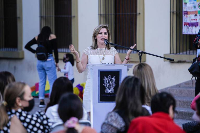 Rosario Torres Noriega, titular de Sectur, anuncia que tiene Covid