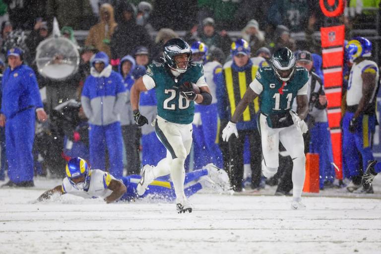 Eagles vencen a los Rams y están a un paso del Super Bowl