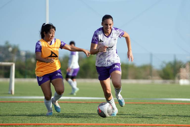 Mazatlán Femenil hace su presentación en el torneo ante Cruz Azul