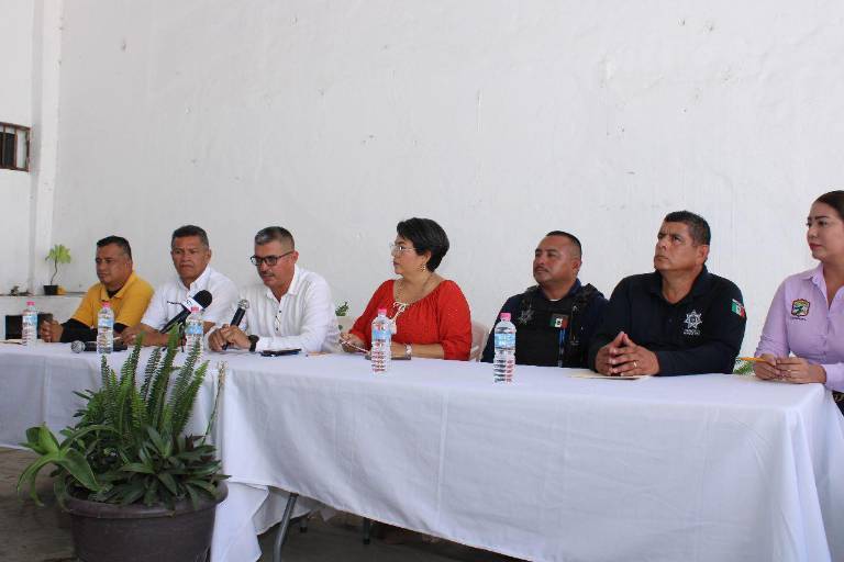 Música por tiempos prolongados no estará permitida en panteones de Escuinapa