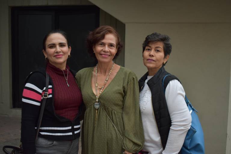 Disfrutan sinaloenses la obra de Óscar Liera en la escena
