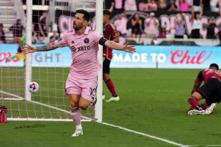 Doblete y asistencia de Messi en goleada del Inter Miami