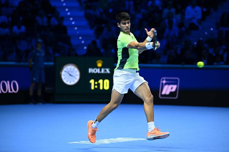 Alcaraz se cita con Djokovic en las semifinales de Turín