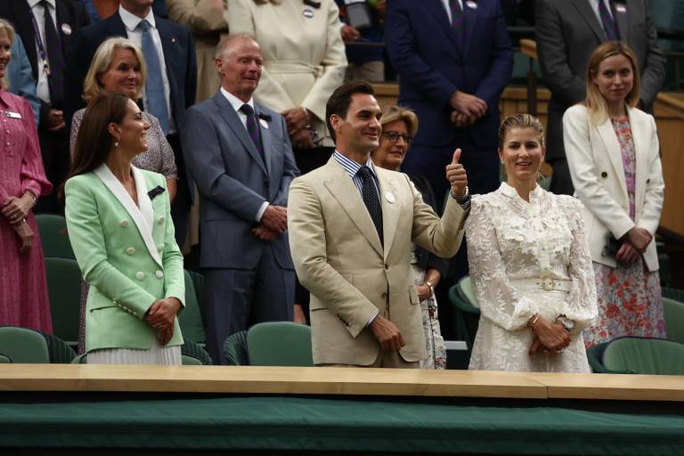 Roger Federer recibe homenaje en Wimbledon a lado de la princesa de Gales en el Palco Real