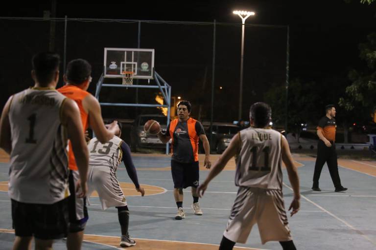 Audio Maz silenció a Callejón 54 en Baloncesto Veteranos