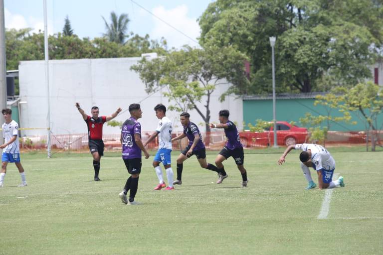 Cañoneros vienen de atrás y vencen 2-1 a Rayados, en la Sub 18