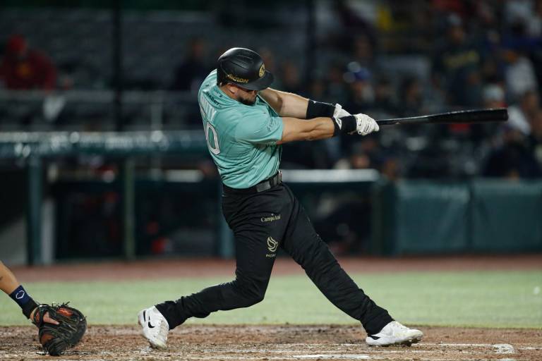 Charros despluma Águilas en entradas extras