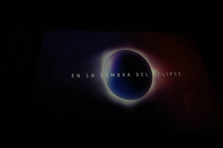 Se estrena documental ‘En la sombra del eclipse’ en el Teatro Ángela Peralta, en Mazatlán