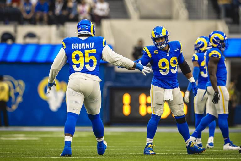 Aaron Donald, uno de los mejores defensivos de la NFL, anuncia su retiro