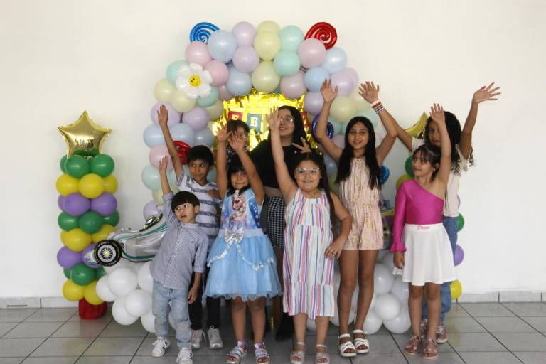 Festeja Grupo Datemex a hijos de colaboradores en el Día del Niño