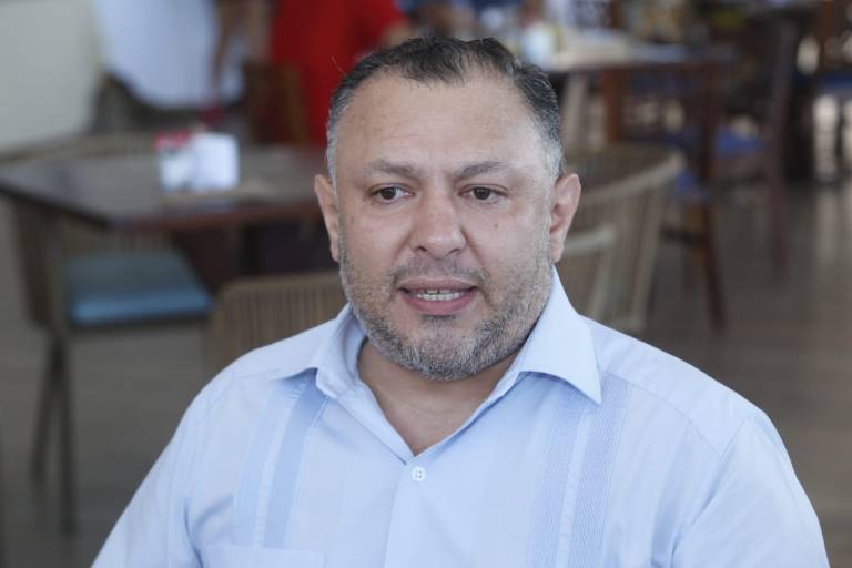 ‘El Químico’ viola la ley al no licitar luminarias, asegura el Diputado Leobardo Alcántara