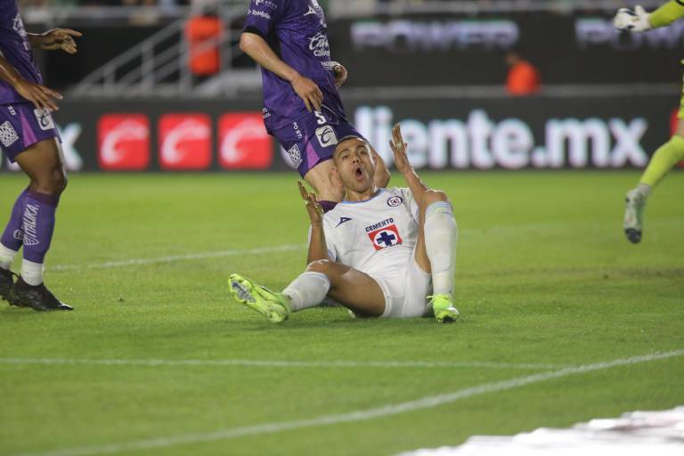 Mazatlán rescata valioso empate ante Cruz Azul en El Encanto