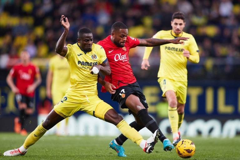 Aguirre y el Mallorca sacan agónico empate en Villarreal