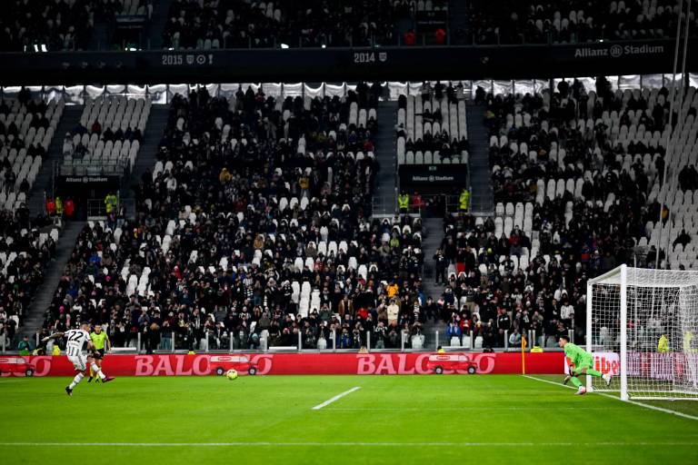 Juventus iguala con Atalanta y se aleja del Scudetto