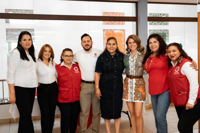 Festeja Cruz Roja Culiacán a las mamás en su día