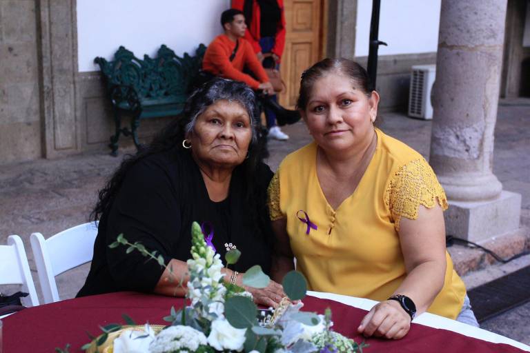 Reconocen a mujeres que Construyen Bienestar