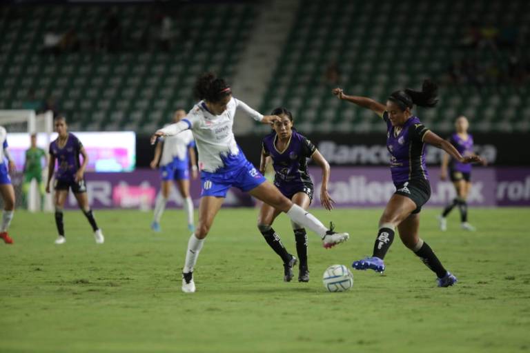 Mazatlán Femenil cae en casa ante Rayadas para seguir en el fondo de la clasificación