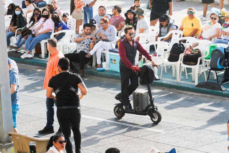 Brilla Maribel Guardia en el Carnaval de Mazatlán