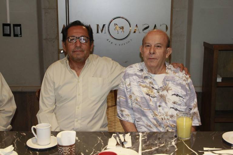 Por más años de amistad