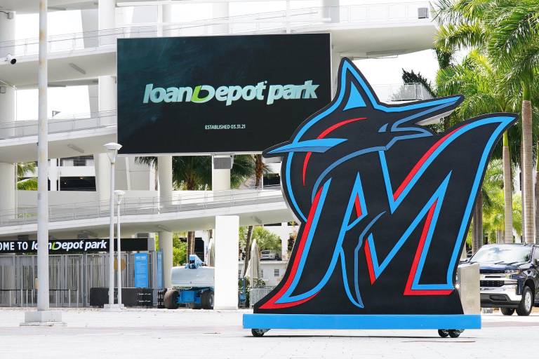 Estadio de Marlins es nombrado loanDepot park