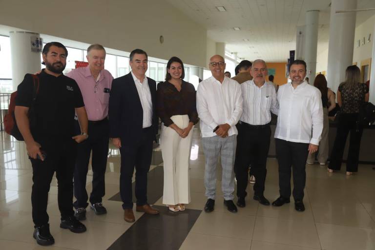 Se enriquecen en el Foro Industrial MX en Mazatlán