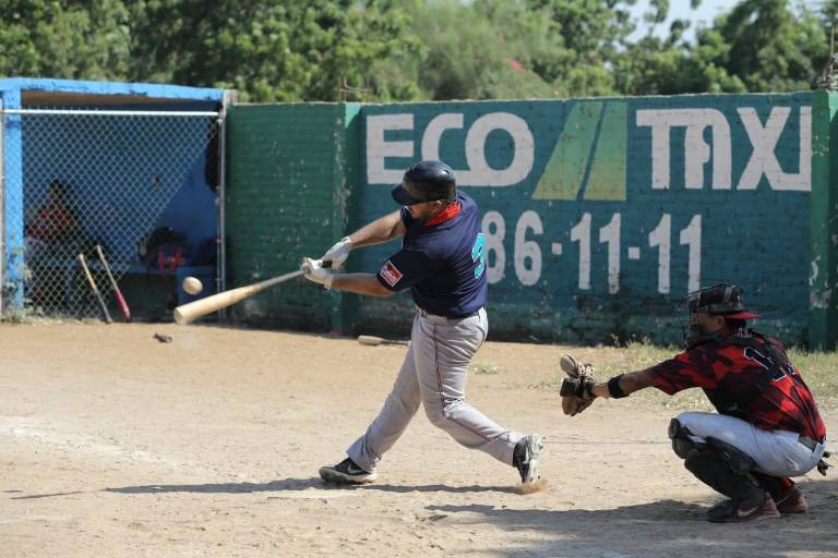 Se definen semifinalistas en la Liga de Beisbol BC del Club Polluelos