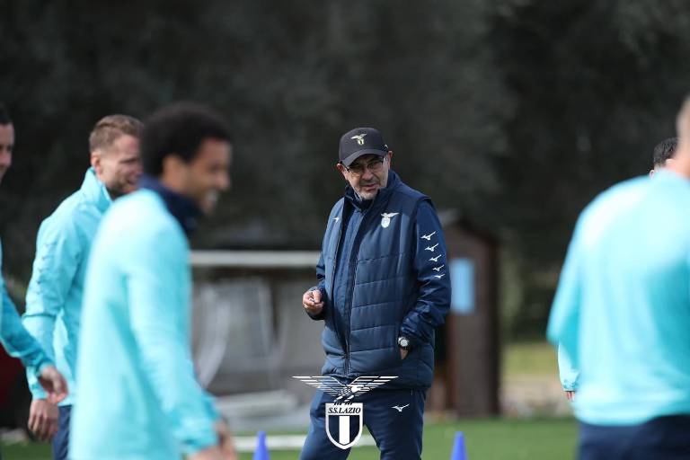Maurizio Sarri dimite como entrenador del Lazio