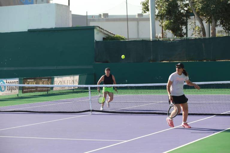 Lugo y Leal comienzan con éxito en Tenis Agave Open